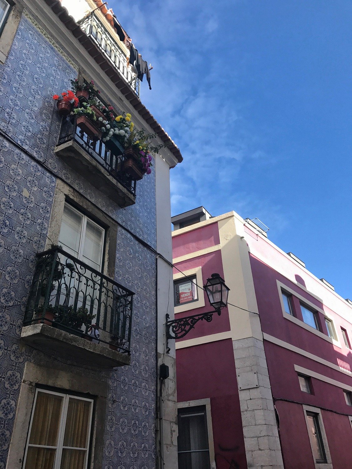Lisbon buildings by Samio