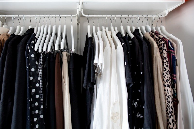 How to Declutter & Organise Your Wardrobe - SAMIO